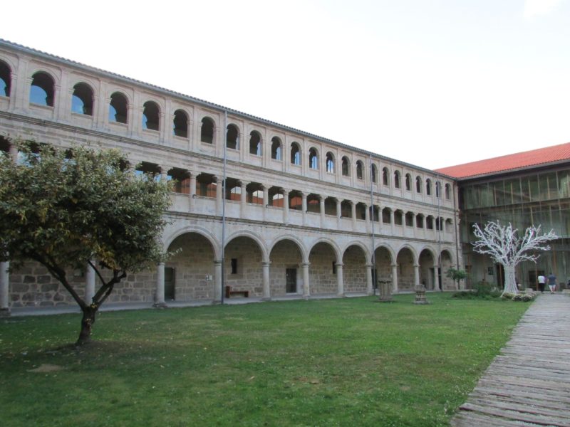 Monasterio de Santo Estevo - Claustro de los Caballeros