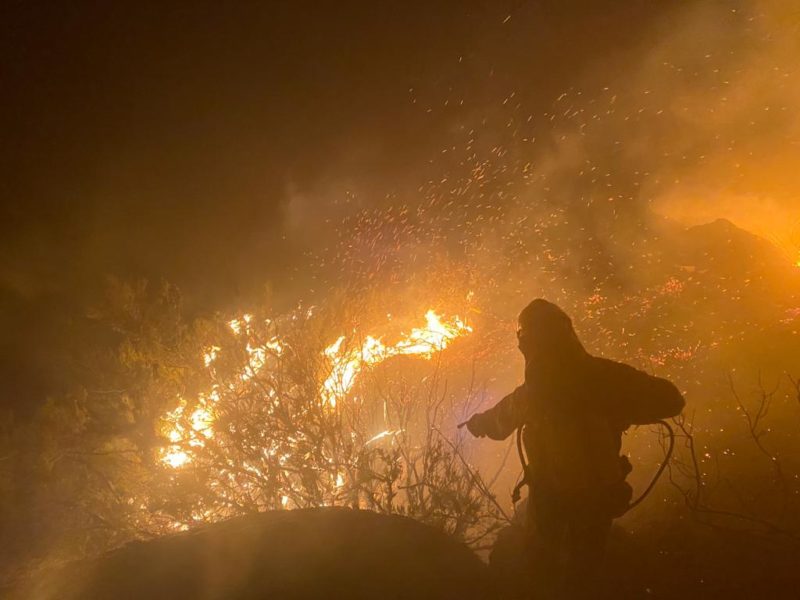 Viana do Bolo sigue en llamas