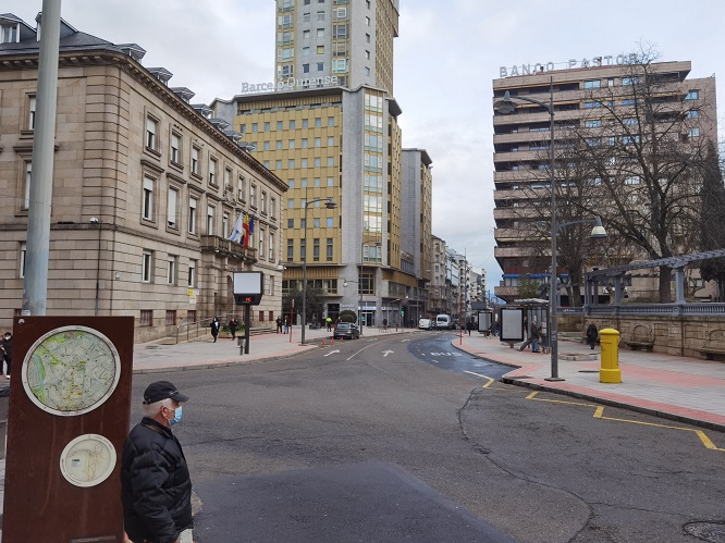 Proyecto de plaza en el centro de Ourense