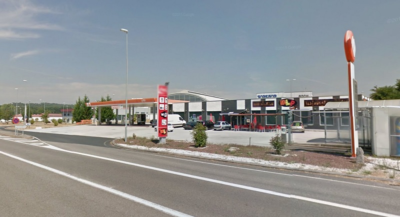 Cuatro heridos por disparos en la gasolinera de Tamallancos