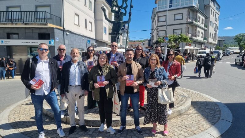 Acto de campaña do PSOE de Viana do Bolo na xornada de feira