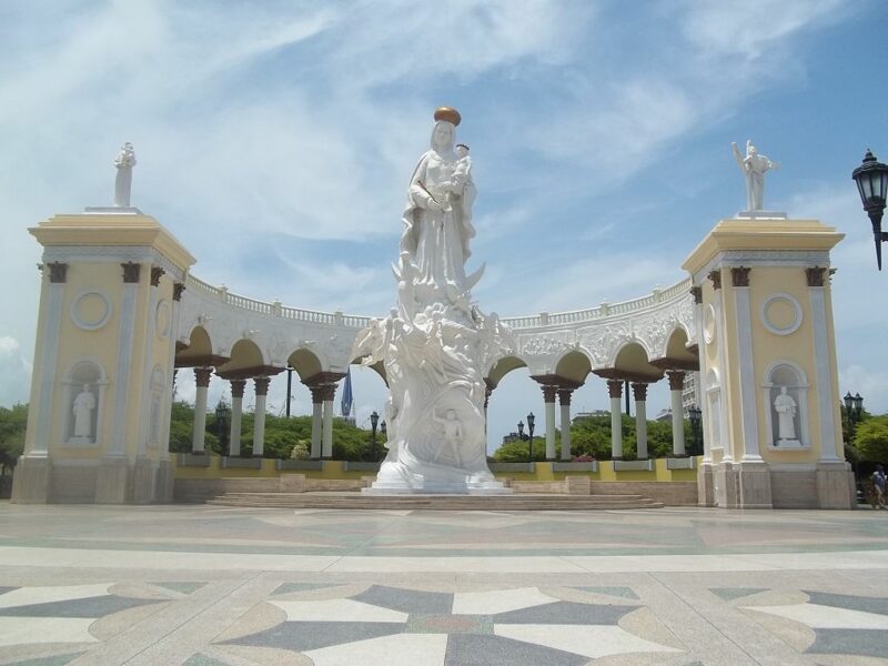 La Feria de la Chinita y la Milagrosa Historia de la Virgen de Chiquinquirá