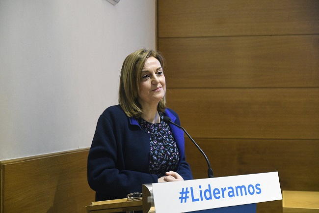Elena Rivo abandona o Parlamento de Galicia