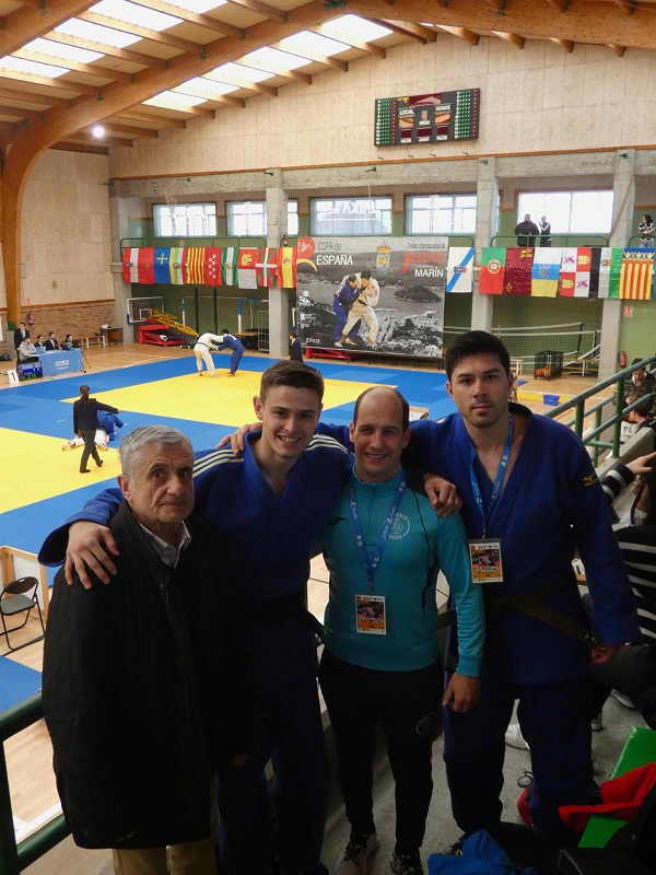 Intensa jornada de judo en la Supercopa de España en Marín