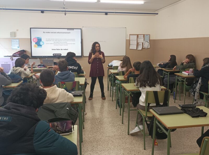 Dúas activistas hondureñas visitan o IES Lauro Olmo