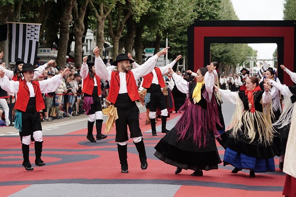Rebulir representará a Galicia no maior festival folk europeo de 2025