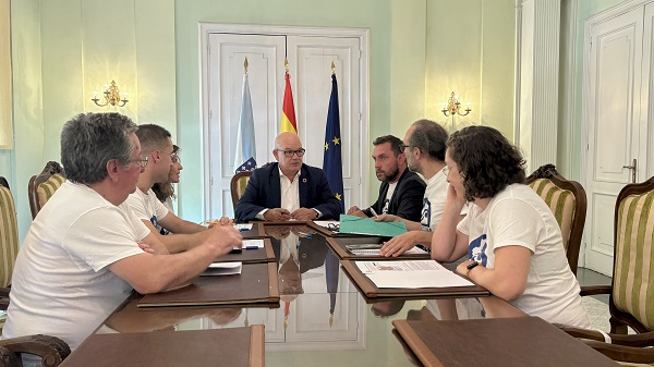 O subdelegado do Goberno reúnese coa Plataforma Dereito ao Tren en Ourense