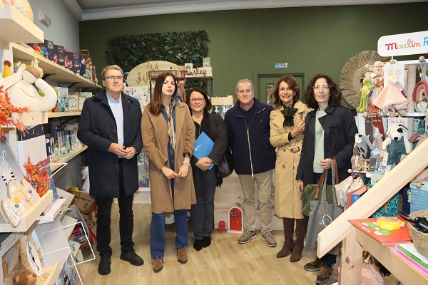 A Xunta mobiliza 8,5 millóns coa nova edición dos bonos Activa Comercio