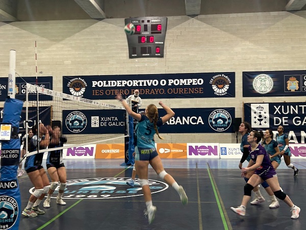 O Voleyourense impón a súa lei ante Zalaeta na xornada pola igualdade