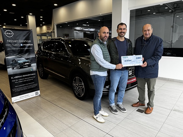 Xabier Teixeiro gaña o desconto de 6.000 euros no Salón do Automóbil de Ourense