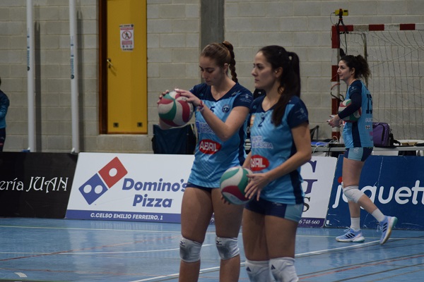 Aceites Abril Voleyourense cierra el año con triunfo sólido