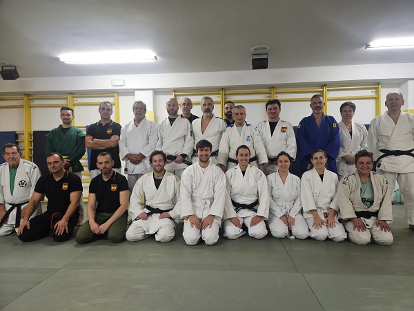 Formación en defensa personal en Ourense con expertos nacionales