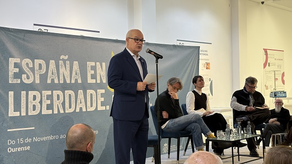 Ourense reivindica a pluralidade lingüística como base da democracia