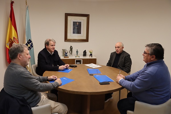 Manuel Pardo reúnese co Pabellón Ourense CF