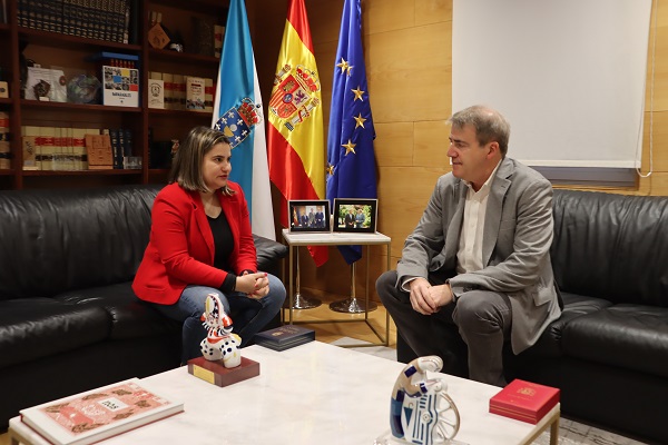 Manuel Pardo aborda proxectos con Rairiz de Veiga