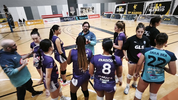 El Aceites Abril Voleyourense pierde 3-1 ante VP Madrid en Superliga 2