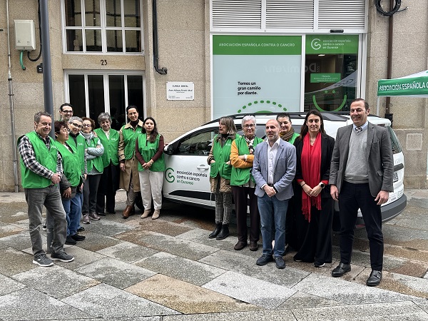 A Asociación Contra o Cancro presenta novo vehículo