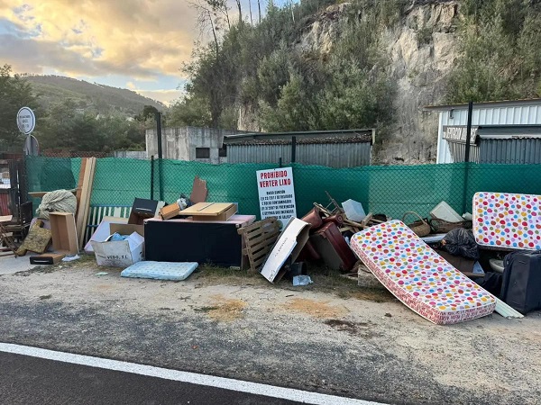 O PSOE de Ribadavia denuncia a perda doutra subvención para o punto limpo